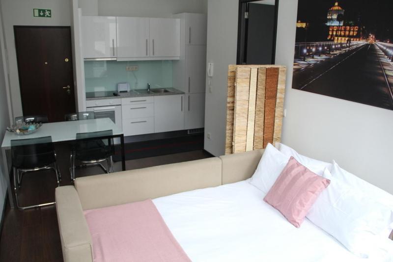 12 Short Term Apartment Porto Bilik gambar